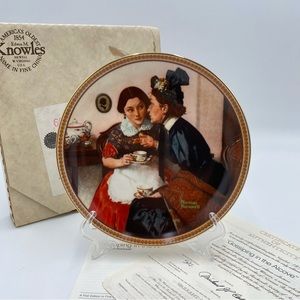 1983 Norman Rockwell Gossiping In The Alcove Rediscovered Women Collector Plate